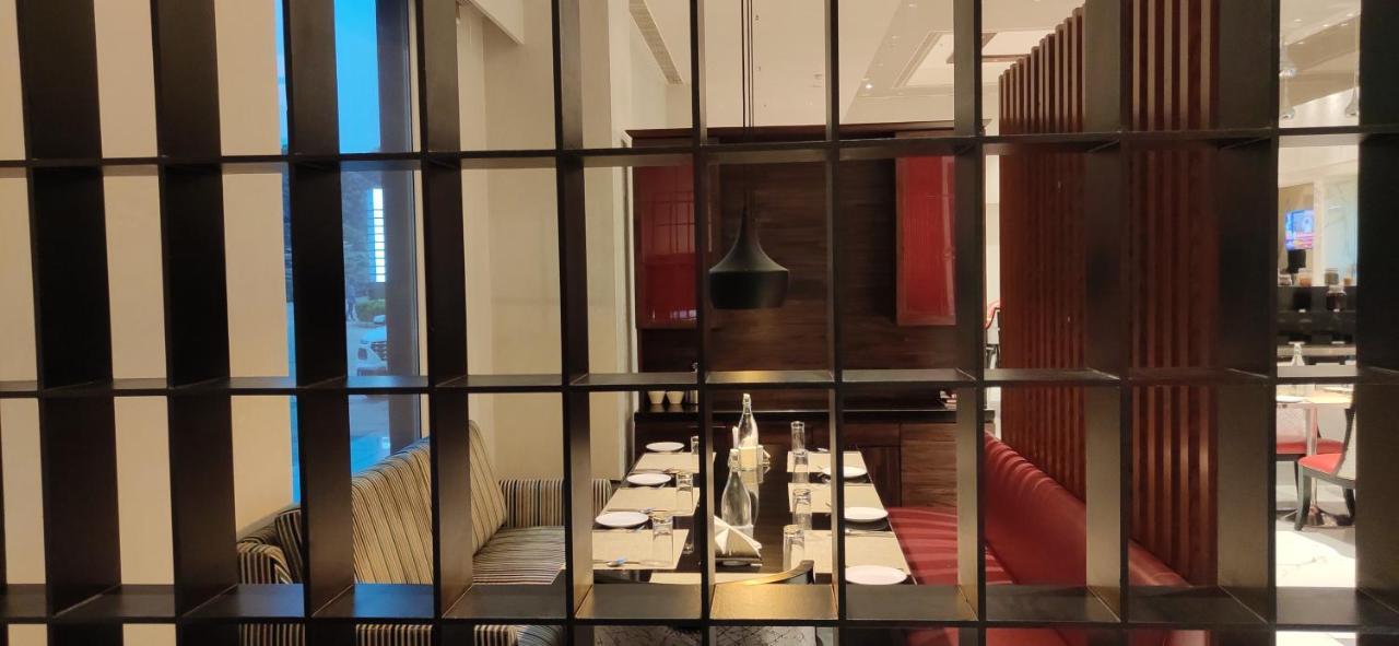 Manjeera Sarovar Premiere Hotel Rājahmundry Eksteriør billede