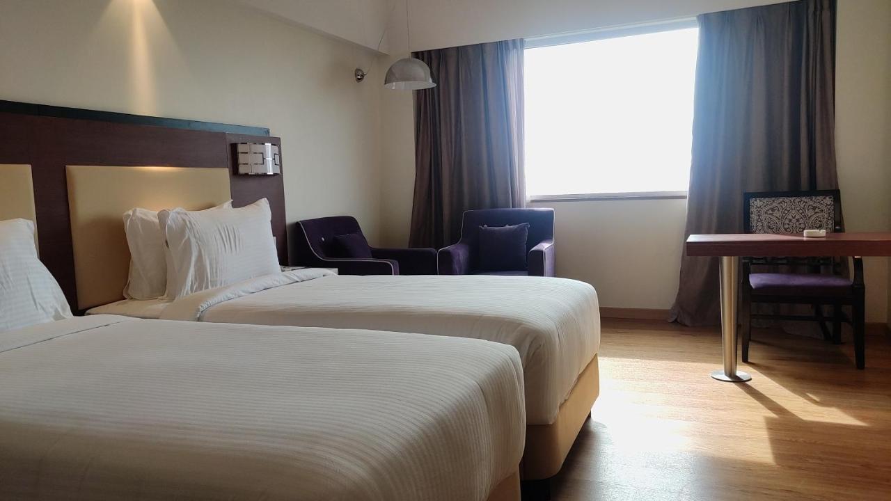 Manjeera Sarovar Premiere Hotel Rājahmundry Eksteriør billede
