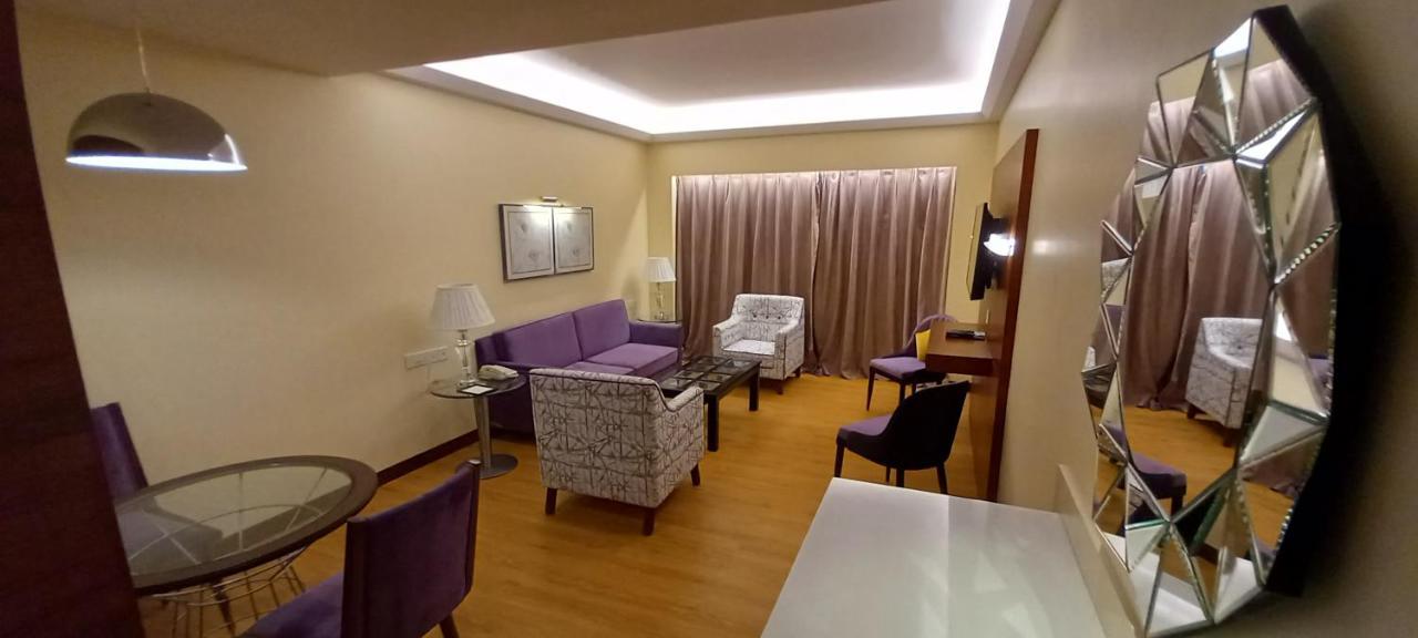 Manjeera Sarovar Premiere Hotel Rājahmundry Eksteriør billede