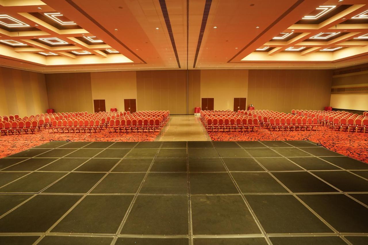 Manjeera Sarovar Premiere Hotel Rājahmundry Eksteriør billede
