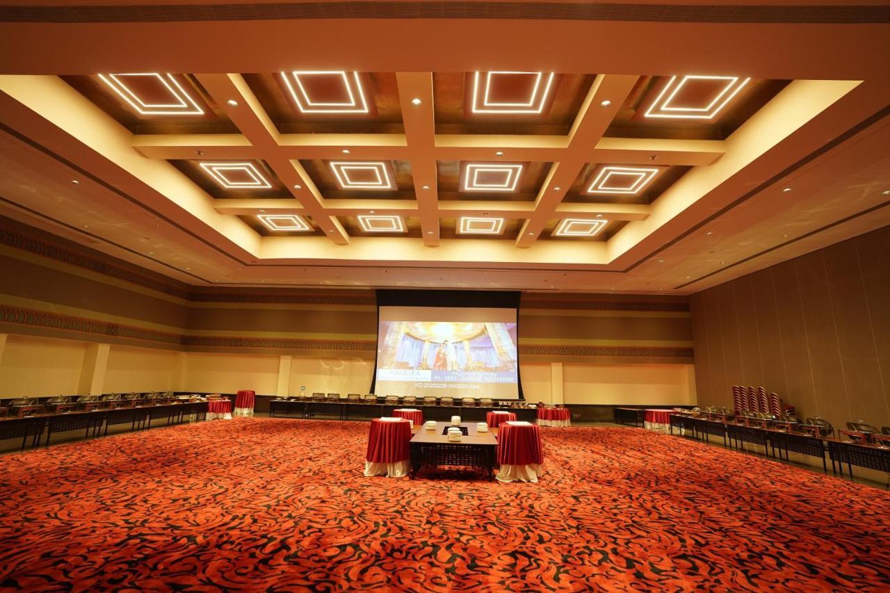 Manjeera Sarovar Premiere Hotel Rājahmundry Eksteriør billede