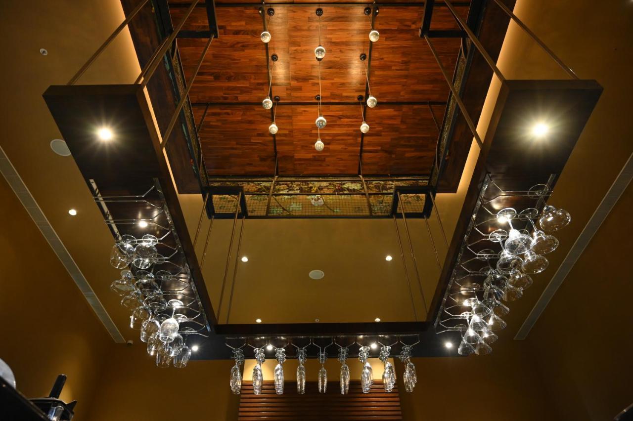 Manjeera Sarovar Premiere Hotel Rājahmundry Eksteriør billede
